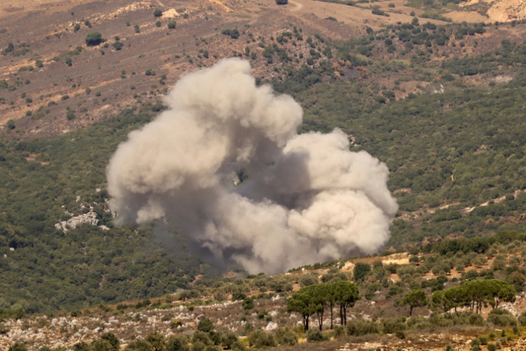 Frappe israélienne dans le secteur de Jabal al-Rihan, dans le sud du Liban, le 26 septembre 2024 ( AFP / Rabih DAHER )