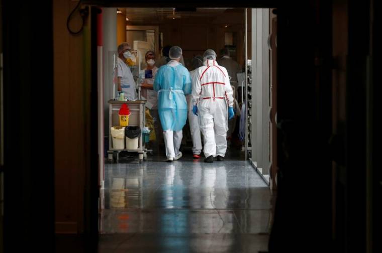 CORONAVIRUS: LA PRESSION HOSPITALIÈRE VA GRIMPER EN FRANCE, DIT VÉRAN