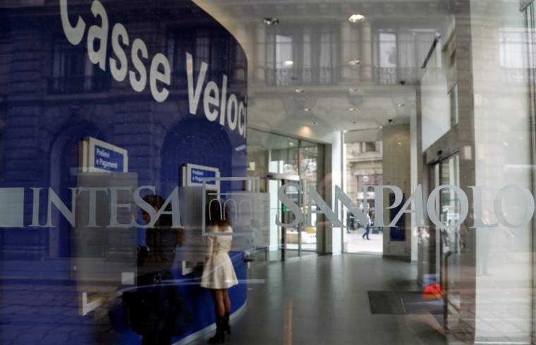 S&P ABAISSE SES NOTES SUR PLUSIEURS BANQUES ITALIENNES