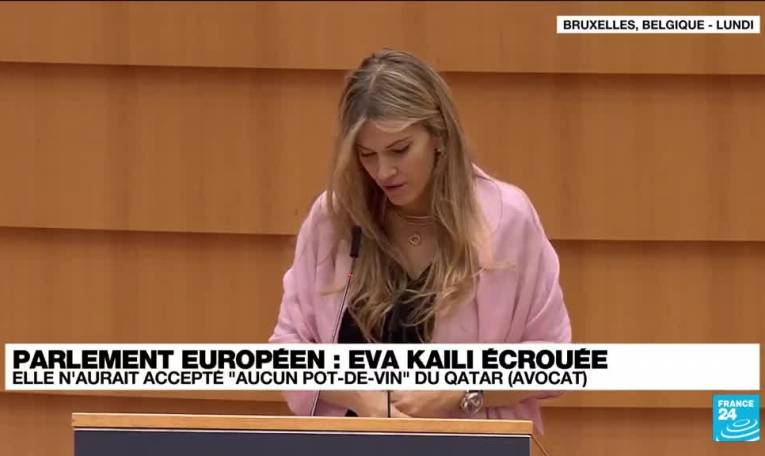 Parlement européen : Eva Kaili privée de son mandat de vice-présidente
