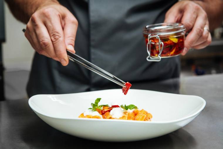 Jean Imbert, vainqueur de Top Chef en 2012, vient d’être nommé à la tête des cuisines du Plaza Athénée crédit photo : Shutterstock