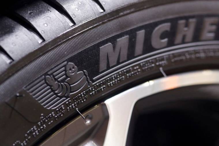 Un pneu de la marque Michelin