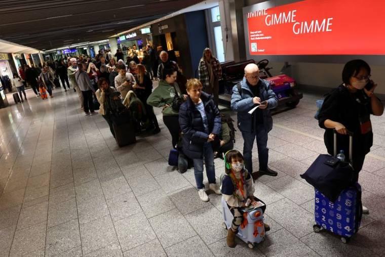 Une défaillance informatique de la compagnie allemande Lufthansa entraîne des retards massifs de vols