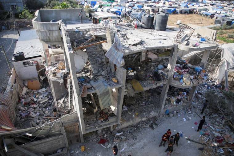 Un immeuble détruit par une frappe israélienne à Rafah, au sud de Gaza