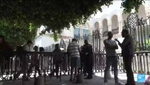 En Tunisie, deux ministres remplacés lors d'un remaniement surprise