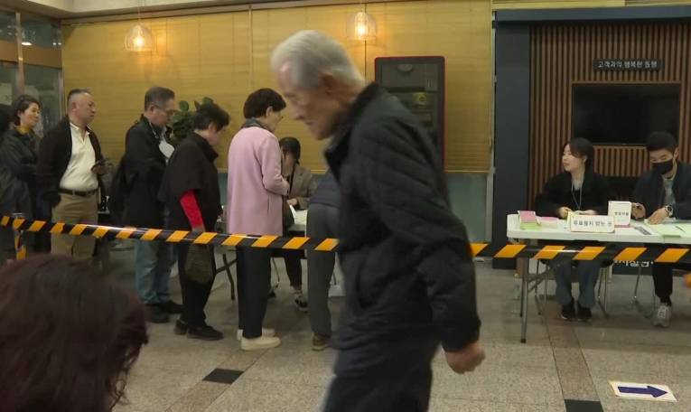 Corée du Sud: ouverture des bureaux de vote pour les législatives