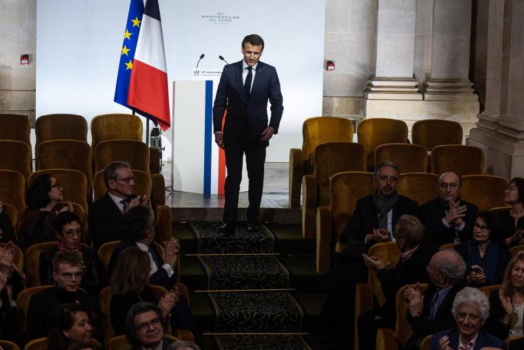 Emmanuel Macron à Paris, le 9 mars 2023. ( POOL / Christophe PETIT TESSON )