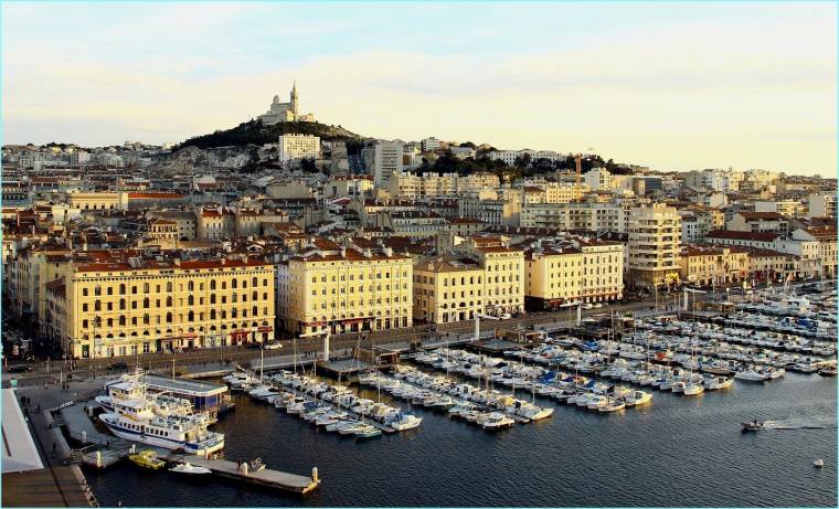 A Marseille, les 175 000 propriétaires de la cité phocéenne ont vécu une augmentation totale de 17,4 % de la taxe foncière en 2022. (fred2600 / PIxabay)
