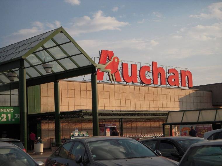 Auchan teste la seconde main dans cinq hypermarchés (Crédits photo : Wikimedia Commons - BKP )