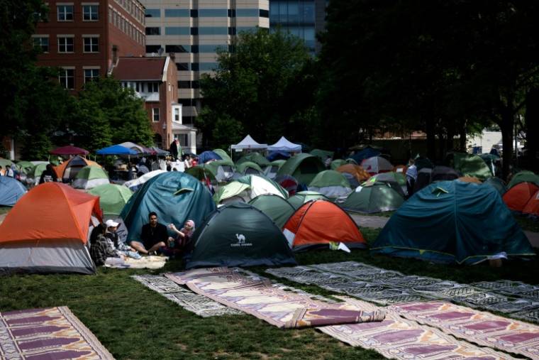 Le campement à l'université George Washington le 3 mai 2024 ( AFP / Brendan Smialowski )