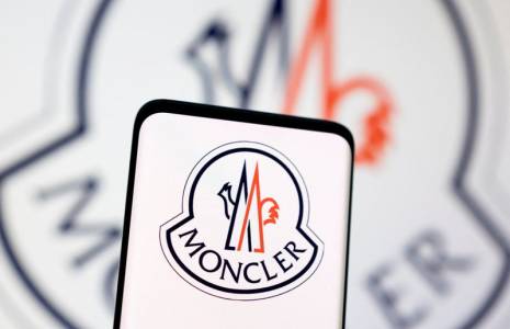 Photo d'illustration du logo de Moncler