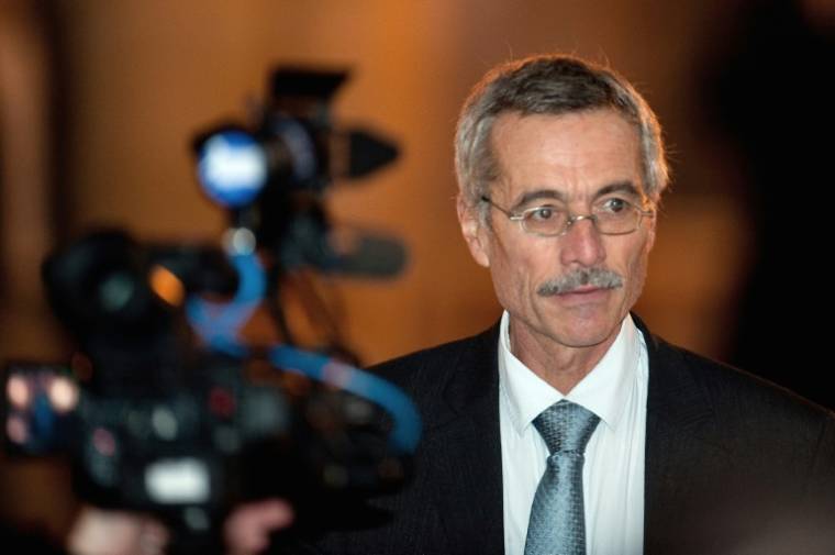 Le juge Renaud Van Ruymbeke arrive au palais de justice de Paris pour le procès de l'affaire dite "Clearstream", le 6 octobre 2009 ( AFP / Martin BUREAU )