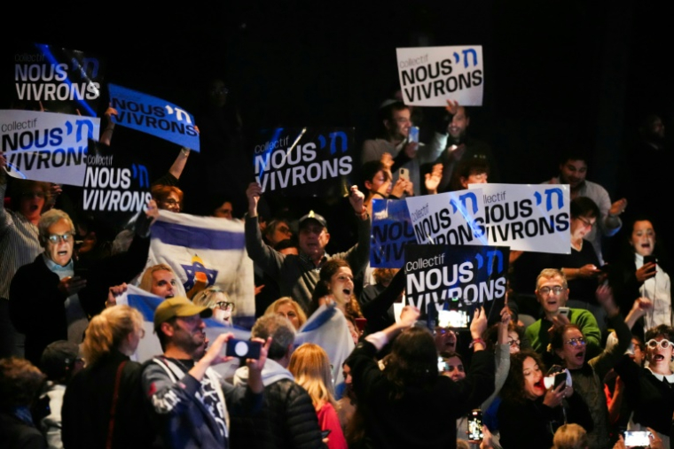 Cérémonie d'hommage aux victimes des attaques du Hamas contre Israël le 7 octobre 2023, à l'occasion de son premier anniversaire, organisée par le Crif à Paris, le 7 octobre 2024 ( AFP / Dimitar DILKOFF )