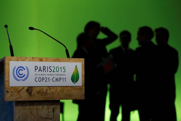 SÉGOLÈNE ROYAL ATTEND UNE CLARIFICATION SUR LA PRÉSIDENCE DE LA COP21