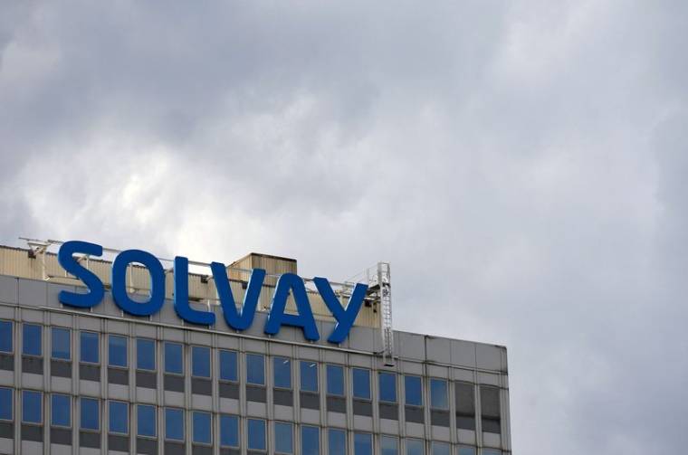 Le logo de Solvay à Bruxelles