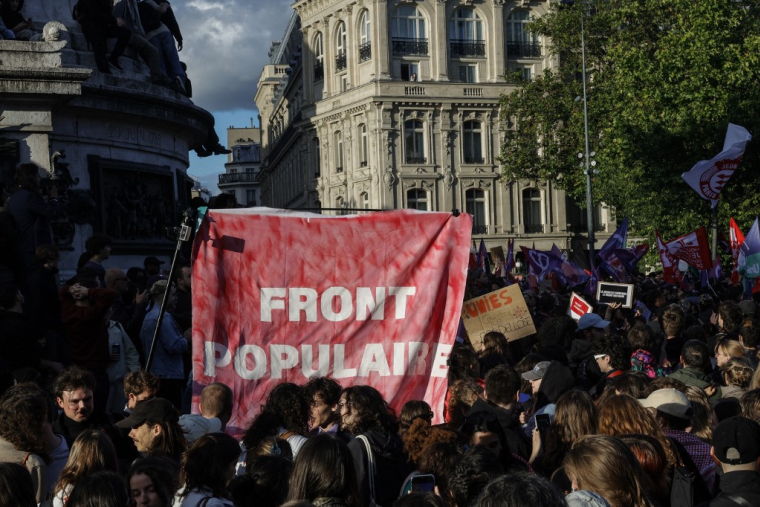 Des manifestants à Paris, le 10 juin 2024. ( AFP / GEOFFROY VAN DER HASSELT )