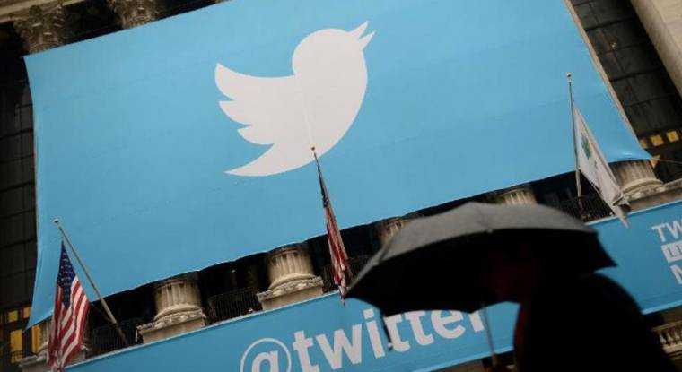 Le logo de Twitter sur la façade de Wall Street. (© E. Dunand / AFP)
