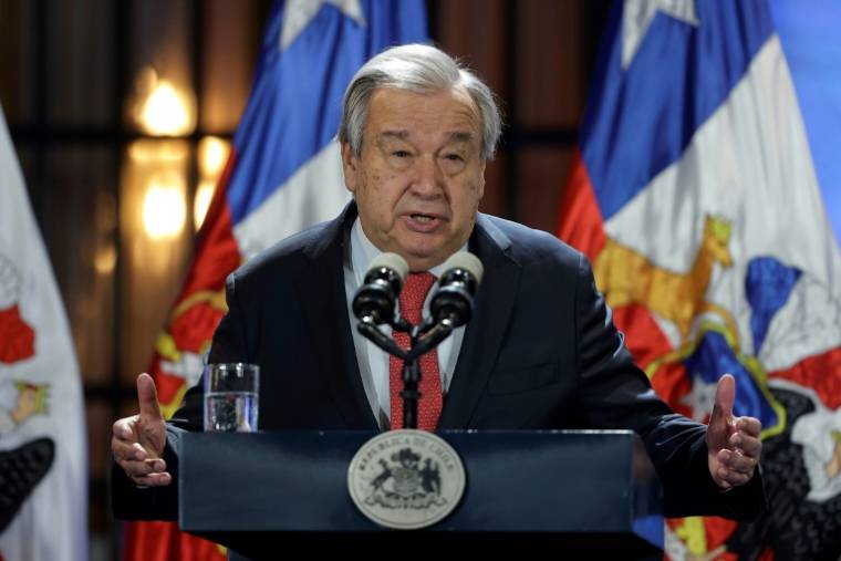 Le secrétaire général de l'Onu, Antonio Guterres, le 2 mai 2024 à Santiago du Chili ( AFP / RAUL BRAVO )