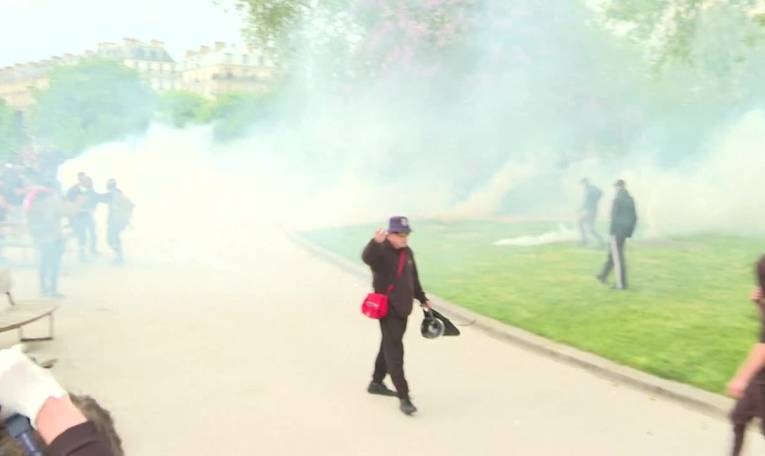 1er mai: quelques tensions à l'arrivée place de la Nation à Paris