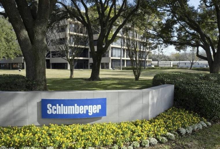 SCHLUMBERGER SUPPRIME ENCORE 2.000 EMPLOIS, PROFITS EN BAISSE