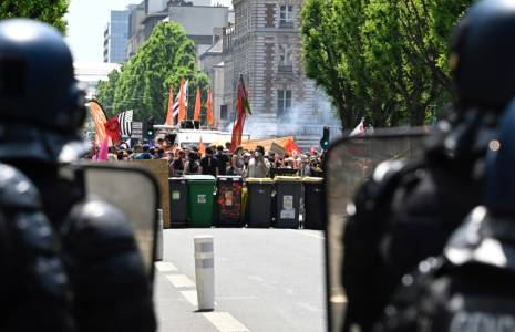 Manifestation contre la réforme des retraites, le 6 juin 2023 à Rennes ( AFP / Damien MEYER )