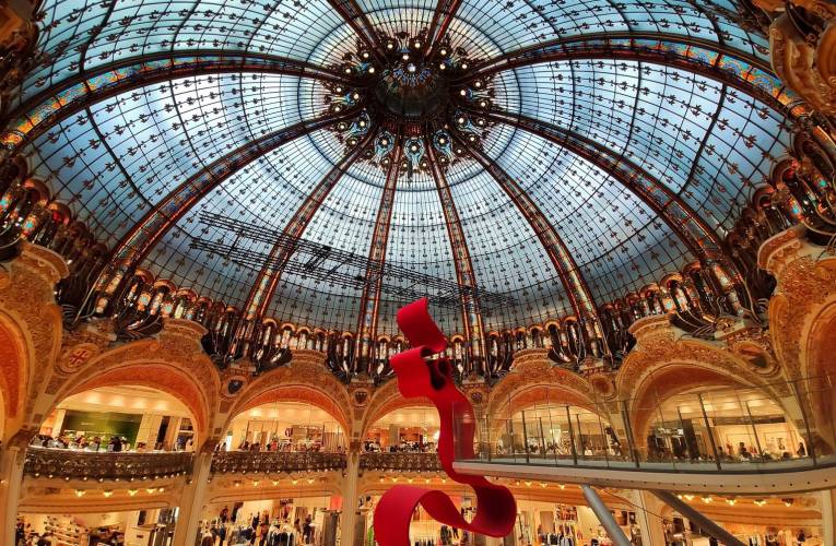 En 2023, les Galeries Lafayette Le Gourmet ont revisité leur offre de restauration. ( crédit photo : Shutterstock )