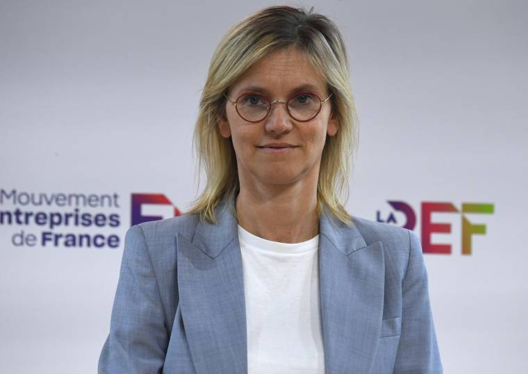 Agnès Pannier-Runacher à l'Hippodrome de Longchamp le 29 août 2022.  ( AFP / Eric PIERMONT )