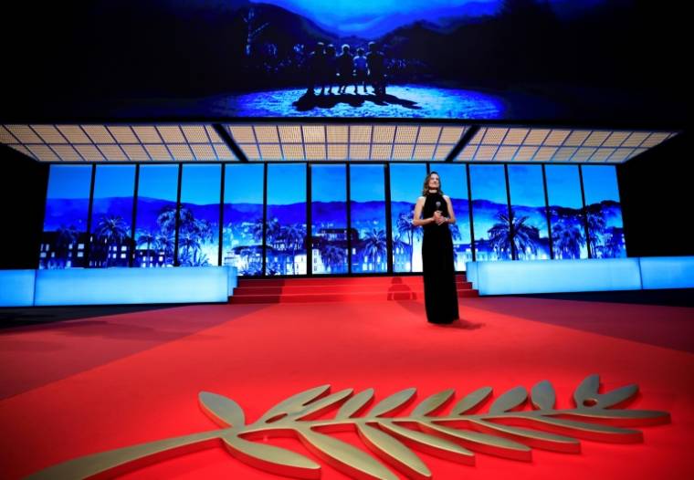 L'actrice Camille Cottin, maîtresse de cérémonie, à l'ouverture du 77e Festival de Cannes, le 14 mai 2024 ( AFP / Valery HACHE )