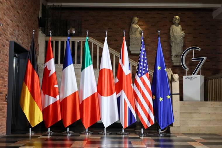 Des drapeaux photographiés lors d'une réunion des ministres des Affaires étrangères du G7 à Münster, en Allemagne