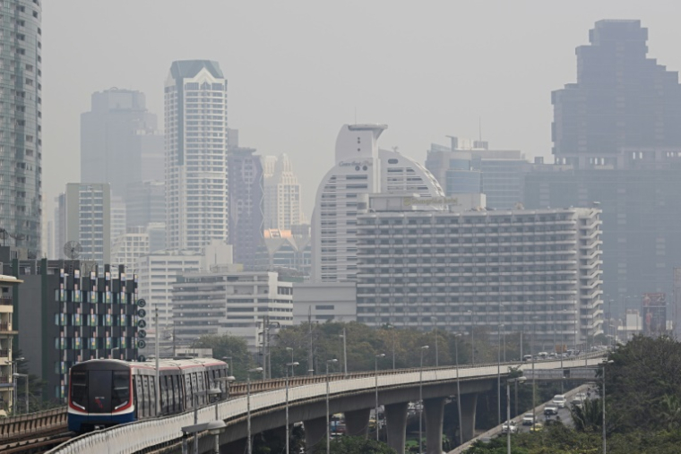 Thaïlande plus de 350 écoles fermées à Bangkok en raison de la