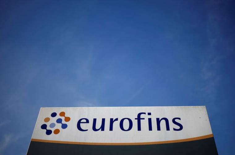 Le logo d'Eurofins Scientific à l'extérieur d'un bâtiment de la société à Nantes