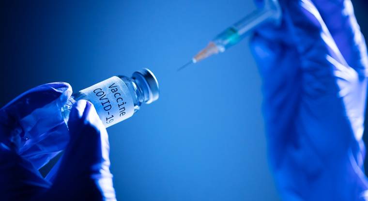 Des bonnes nouvelles sur le front des vaccins ont entraîné un impressionnant rebond des Bourses. (© AFP)