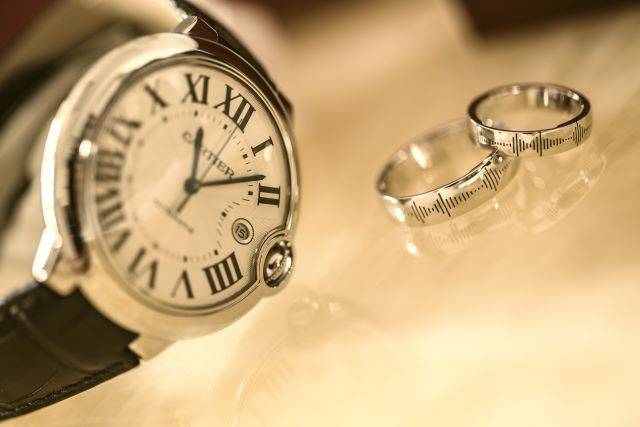 Richemont a fait état vendredi d'une hausse de 10% de ses ventes d'horlogerie et de joaillerie (crédit photo Thorn Yang-Unsplash)