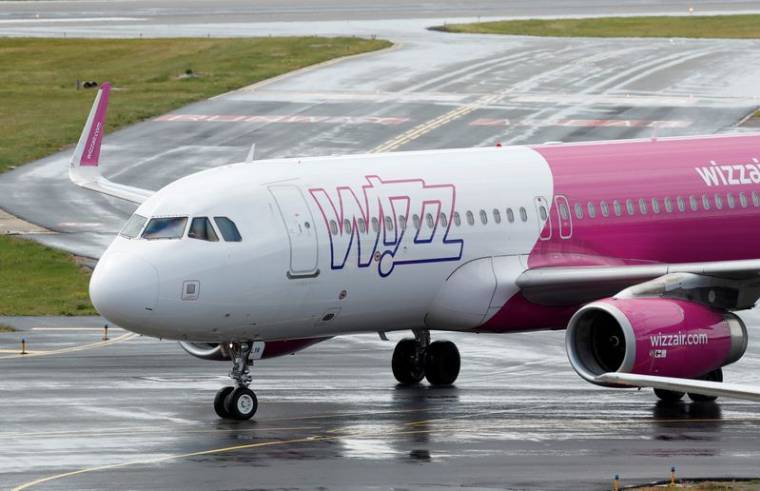 Photo d'archives d'un Airbus A320 de Wizz Air à l'aéroport de Luton, en Grande-Bretagne