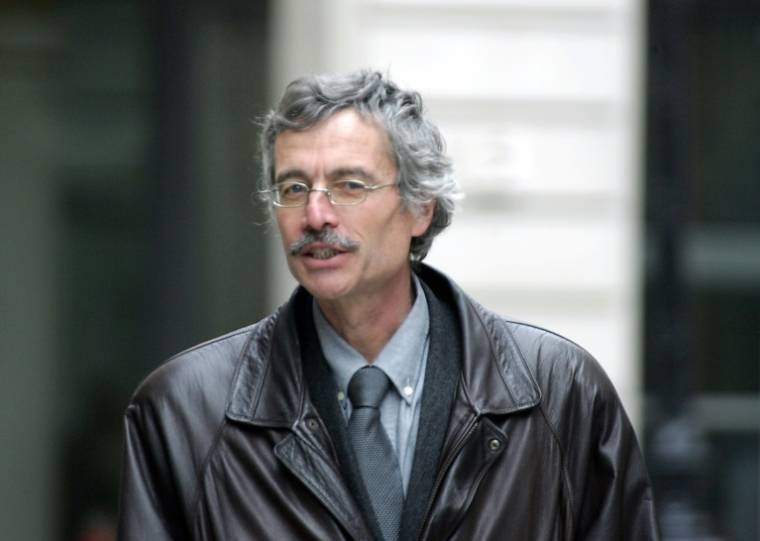 Le juge Renaud Van Ruymbeke arrive au pôle financier de Paris, le 22 mars 2007 ( AFP / THOMAS COEX )