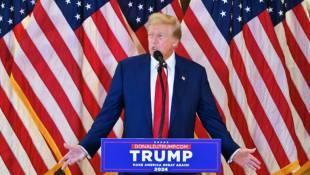 Donald Trump s'exprime depuis la Trump Tower à New York le 31 mai 2024 ( AFP / ANGELA WEISS )