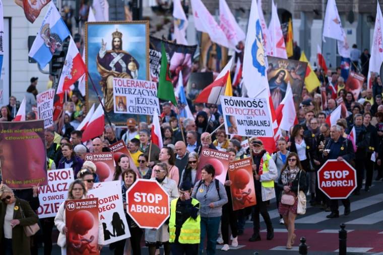 Manifestation contre l'avortement à Varsovie, le 11 avril 2024 en Pologne ( AFP / Sergei GAPON )