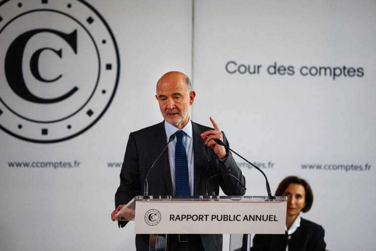 Le premier président de la Cour des comptes, Pierre Moscovici, à Paris le 12 mars 2024. ( AFP / DIMITAR DILKOFF )