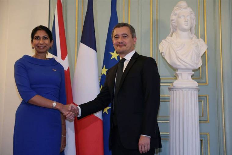 Le ministre français de l'Intérieur, Gerald Darmanin, et la ministre britannique de l'Intérieur, Suella Braverman à Paris