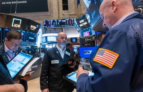 Des opérateurs du New York Stock Exchange ( GETTY IMAGES NORTH AMERICA / SPENCER PLATT )