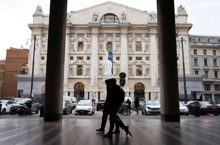 Vue du bâtiment de la bourse de Milan