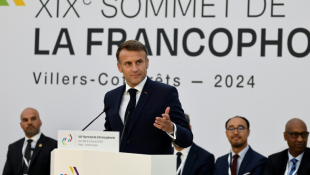 Le président français Emmanuel Macron pendant son discours de clôture du 19e Sommet de la Francophonie à Paris le 5 octobre 2024 ( POOL / Ludovic MARIN )