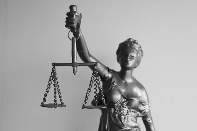 La justice a condamné deux notaires du Tarn dans une affaire d'escroquerie à l'immobilier (illustration). (Ezequiel_Octaviano / Pixabay)