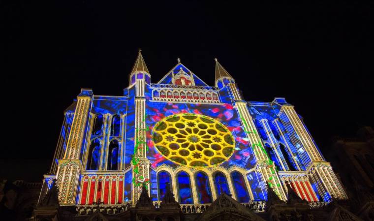 Découvrez Chartres en lumières. crédit photo : Getty Images