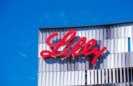 Le logo d'Eli Lilly, présent sur le siège du groupe. (Crédit:  / Adobe Stock)