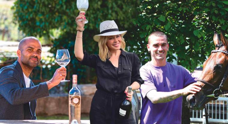 Tony Parker,  Kylie Minogue et Antoine Griezmann (© Wine/S. Clavel)