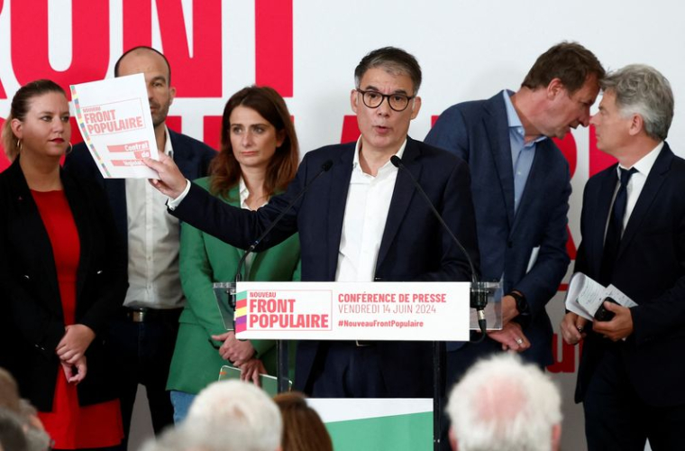 Olivier Faure, premier secrétaire du Parti socialiste français, lors d'une conférence de presse de l'alliance des partis de gauche, baptisée "Nouveau Front populaire", à Paris