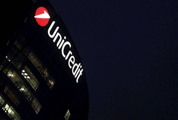 Photo d'archives du logo d'UniCredit