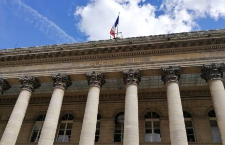 La façade du Palais Brongniart, ancien siège de la Bourse de Paris. (Crédit: L. Grassin / )