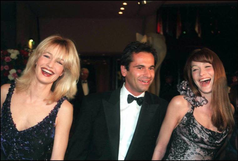 Jean-Yves Le Fur en mars 1997 au Bal de la Rose à Monaco avec Karen Mulder et Carla Bruni   ( AFP / ALAIN FULCONIS )